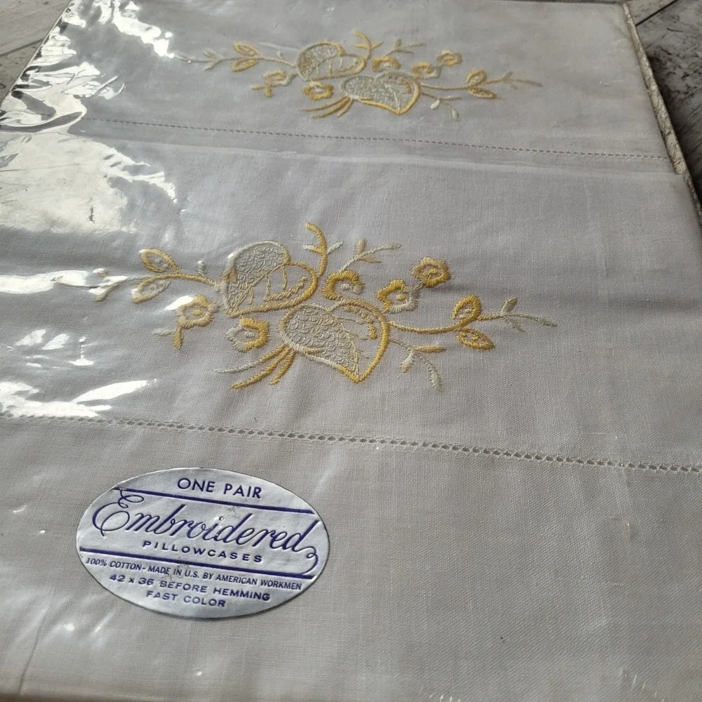 Vintage Embroidered Standard Pillowcases Set of 2 Floral Cottage New Old Stock!